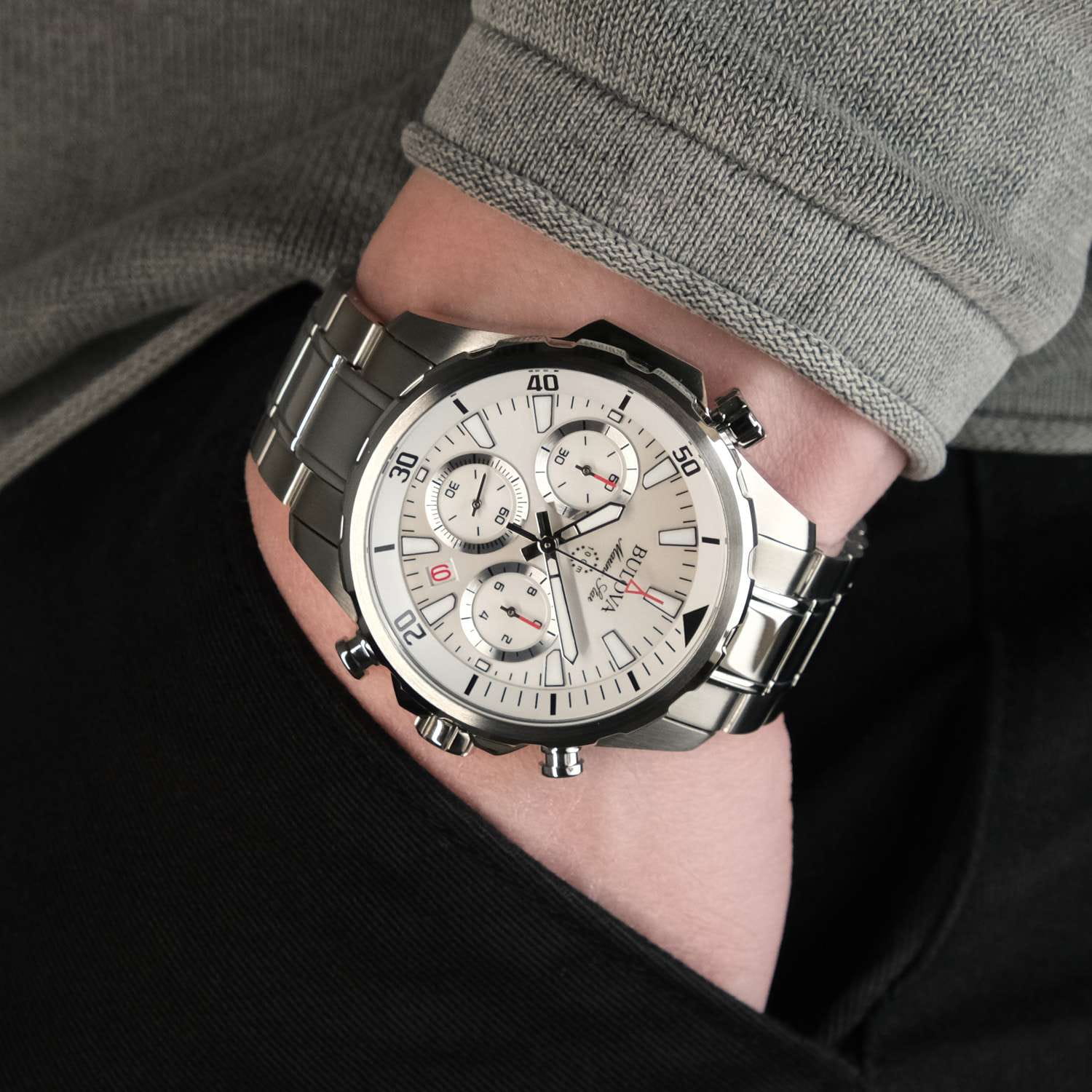 Bulova Bulova Marine Star 96B255  — детали корпуса и нержавеющая сталь