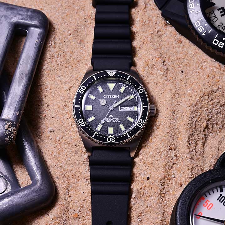 Оригинальные часы Citizen Citizen Promaster NY0120-01E в фирменной упаковке от производителя