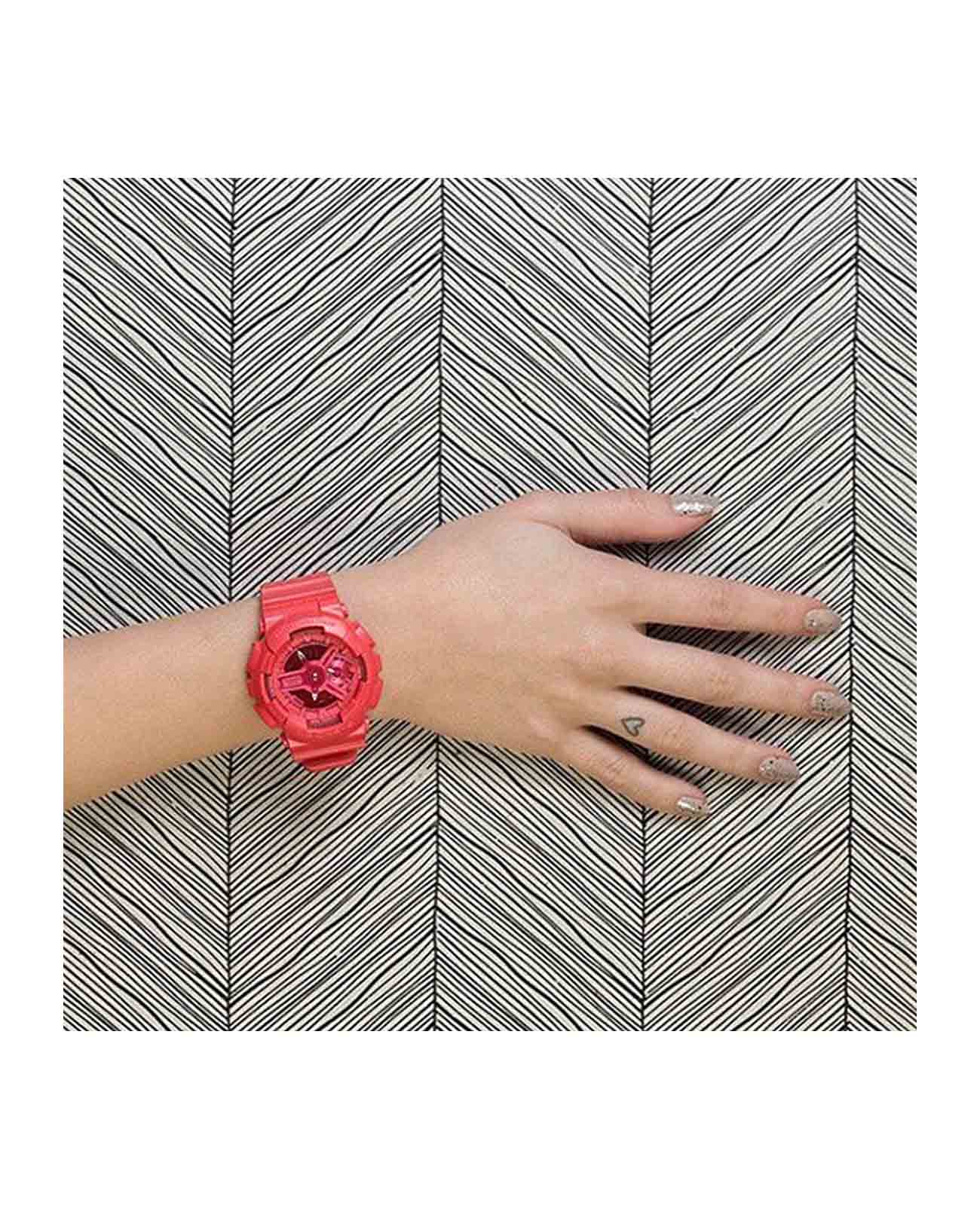 Casio Casio G-Shock GMA-S110VC-4A , наручные женские часы фото под углом