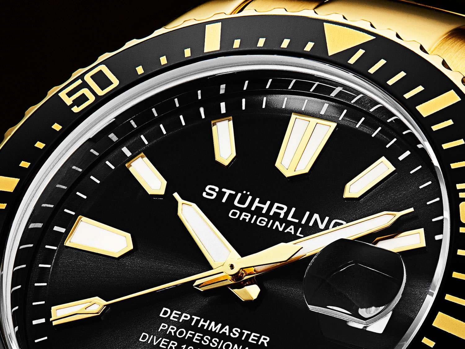 Stuhrling Stuhrling Aquadiver 3950A.7  - задняя крышка сталь металл корпуса, сша часы