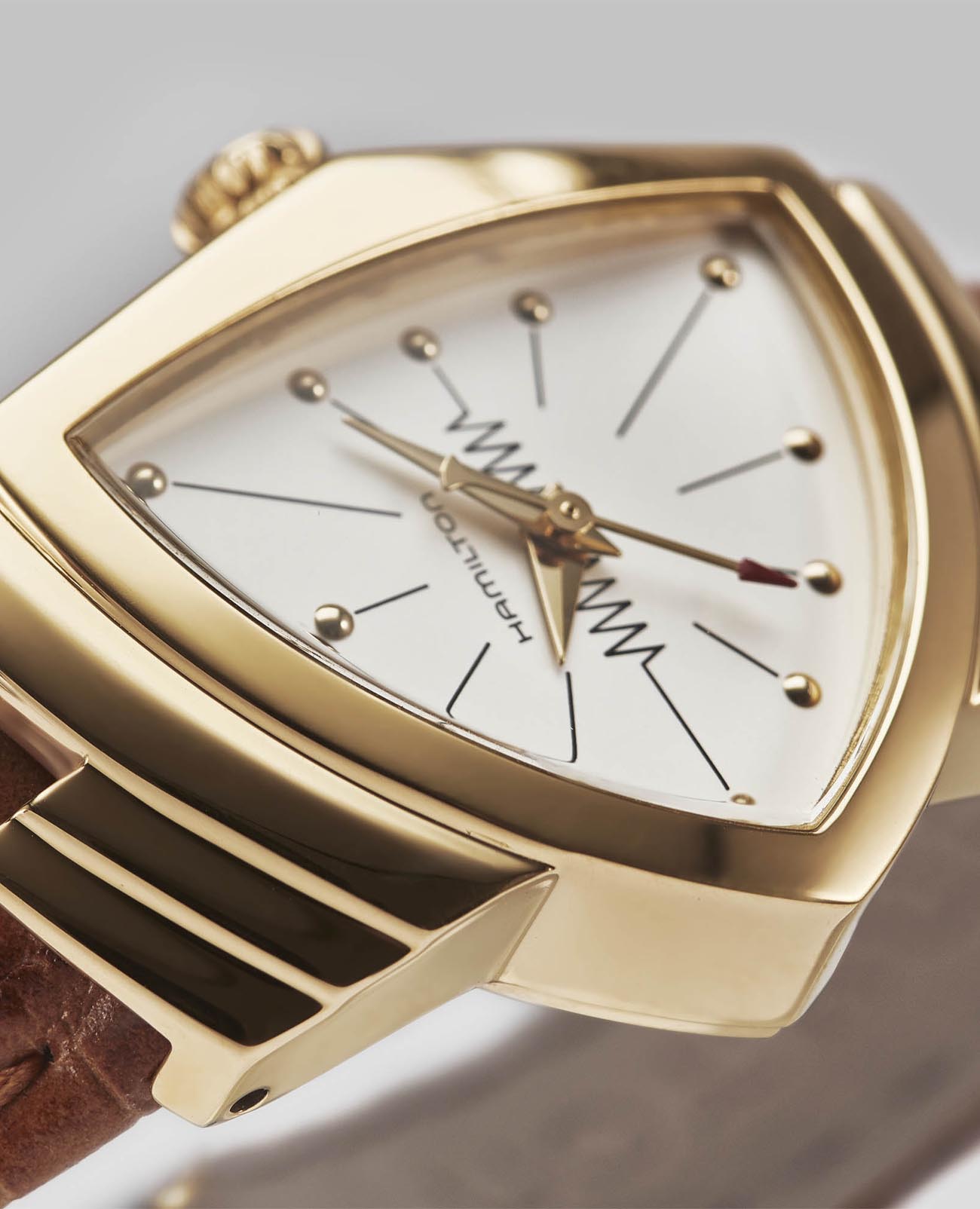 Hamilton Hamilton Ventura Quartz H24101511 , наручные женские часы фото под углом