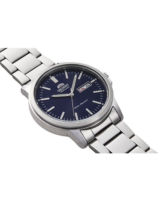 Orient RA-AA0C02L мужские часы застежка крупным планом