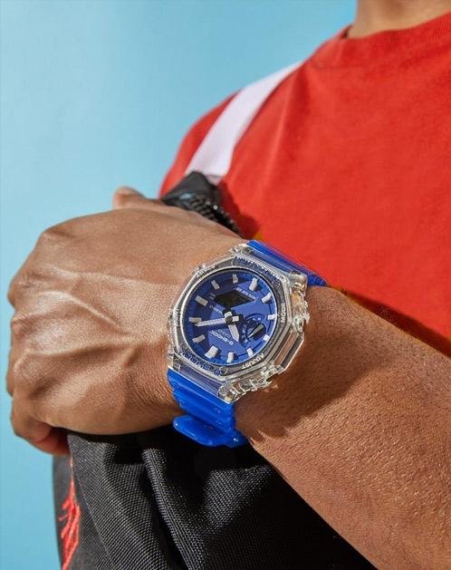 Casio Casio G-Shock GA-2100HC-2ADR, g-shock япония мужские часы на браслете пластик боковой вид