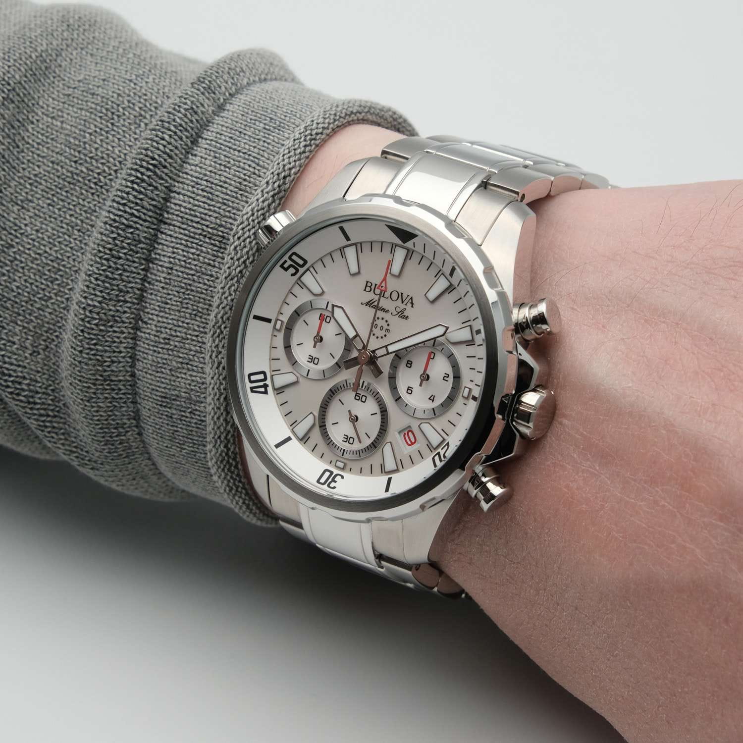 Bulova 96B255 мужские часы застежка крупным планом