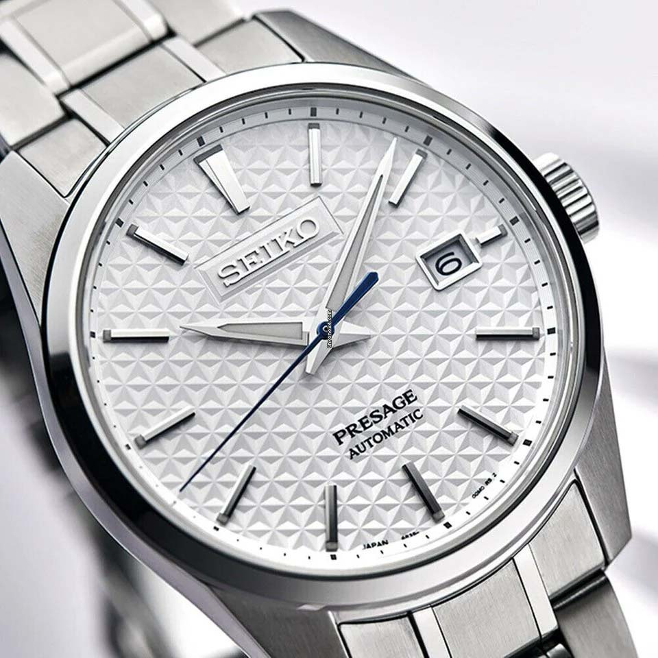 Seiko Seiko Presage Sharp Edged Series SPB165 Sharp Edged, наручные мужские часы фото под углом