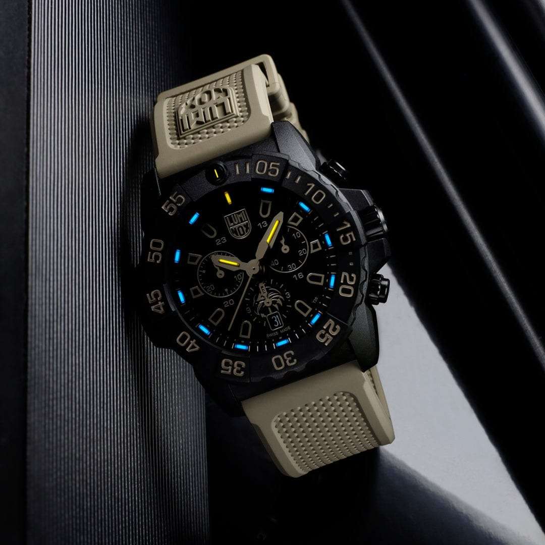 Оригинальные часы Luminox Luminox Navy SEAL Foundation Chronograph XS.3590.NSF.SET в фирменной упаковке от производителя