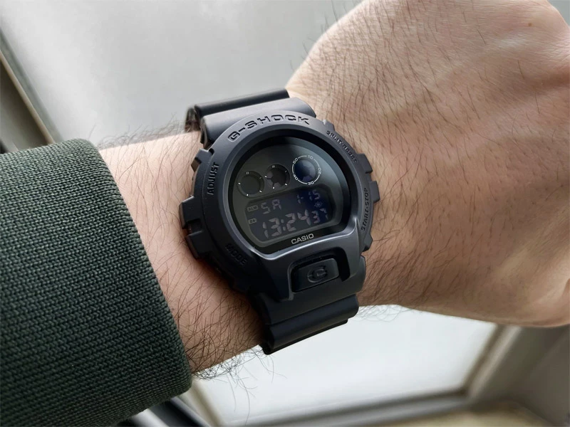 Casio G-Shock DW-6900BB-1