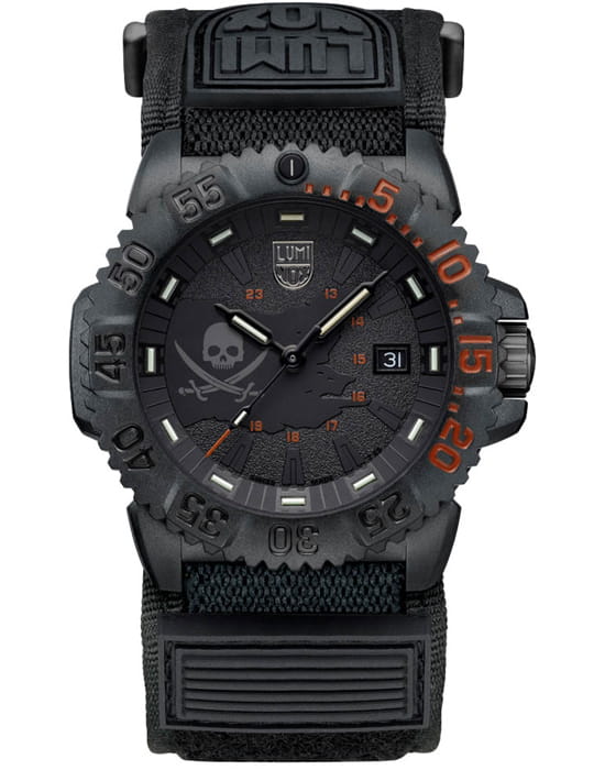 Luminox Luminox Pirates 3050 Series - Limited Edition XS.3051.PIR.LE  XS.3051.PIR.LE кварцевые мужские часы черный циферблат, браслет тканевый — вид спереди
