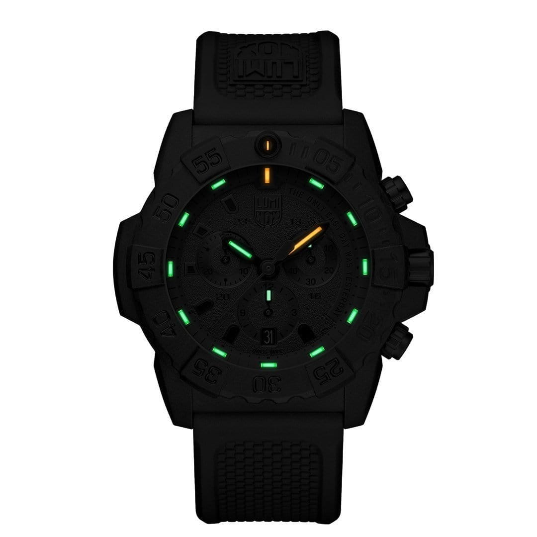 Luminox Luminox Navy SEAL Chronograph 3580 Series XS.3581.EY кварцевые мужские часы часы крупный план черный циферблата