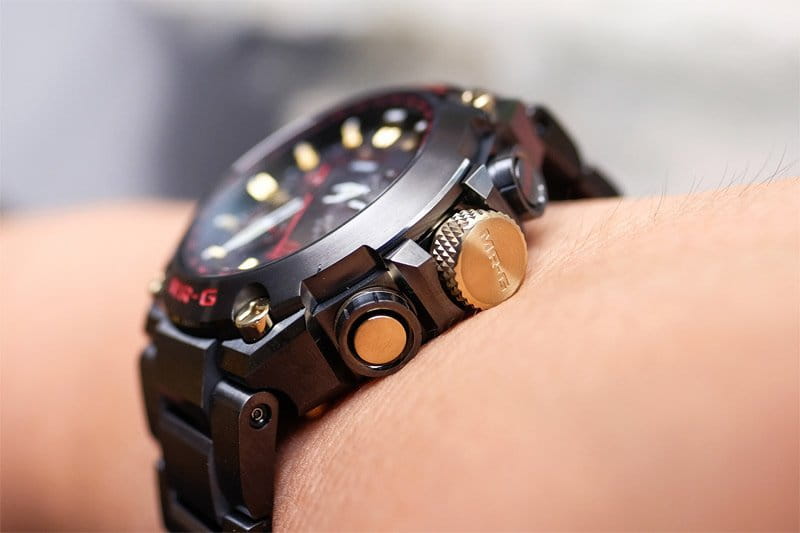 Casio Casio G-Shock MRG-G1000B-1A4 электронные часы с аксессуарами мужские часы модель MRG-G1000B-1A4