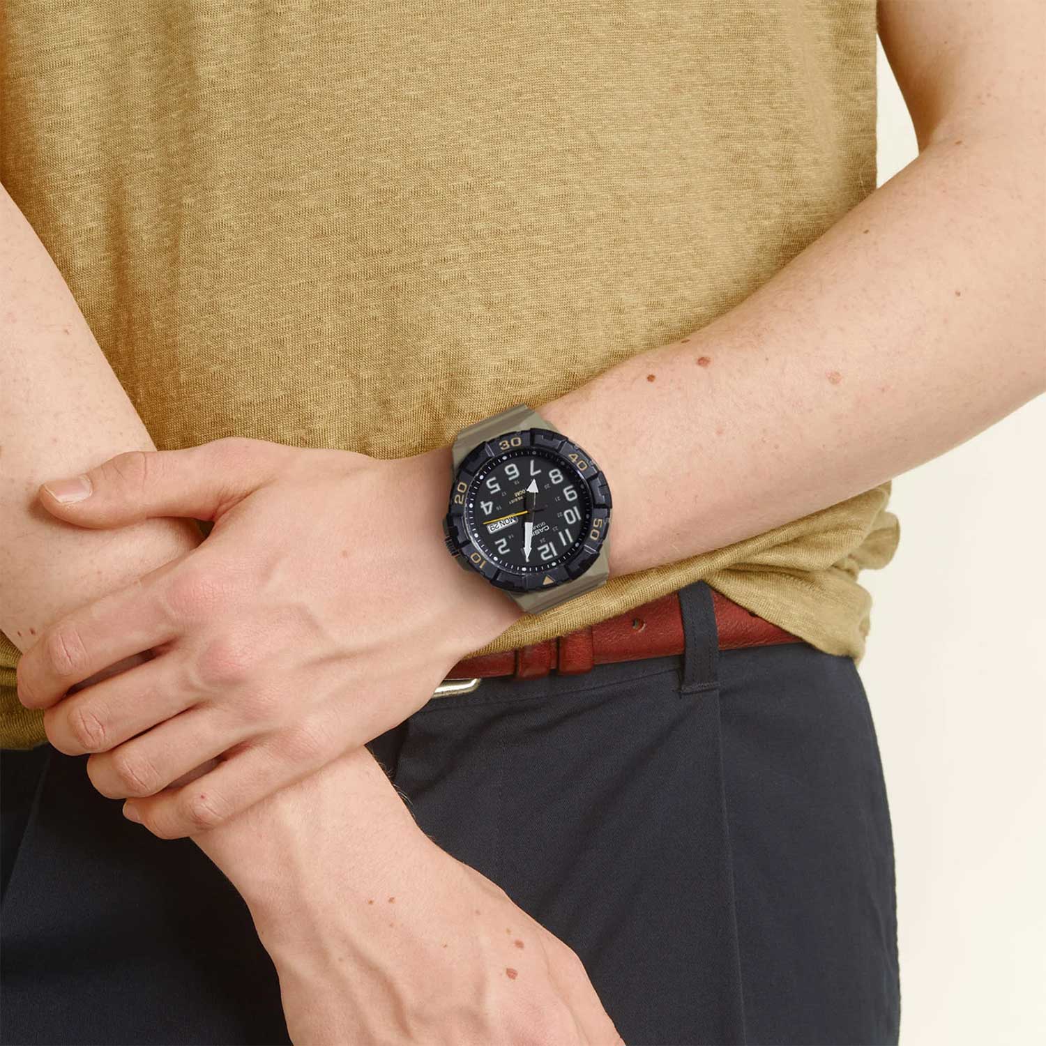 Casio Casio Collection MRW-210H-5AVDF (MRW-210H-5A) , наручные мужские часы фото под углом