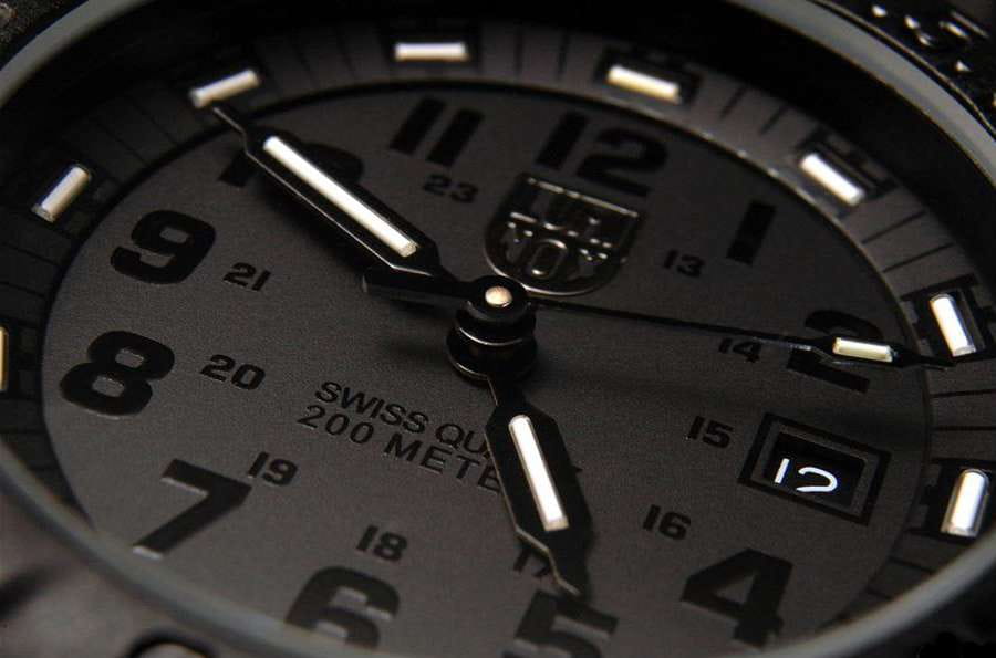 Luminox Luminox Evo Seal Blackout XS.3051.BO, navy seal швейцария мужские часы на браслете резина боковой вид