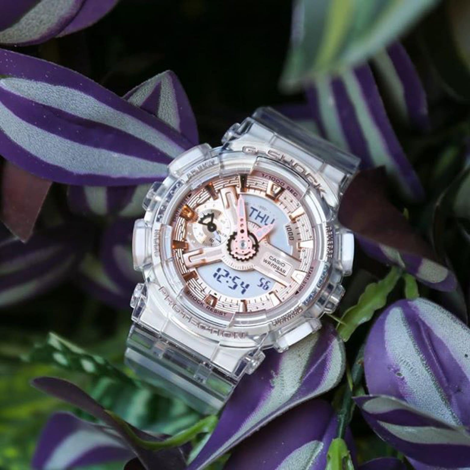 Casio Casio G-Shock GMA-S110SR-7A электронные женские часы часы крупный план розовый циферблата