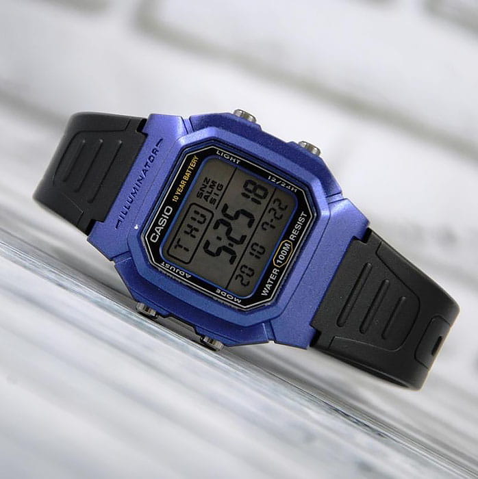 Casio Casio Collection W-800HM-2A , наручные мужские часы фото под углом