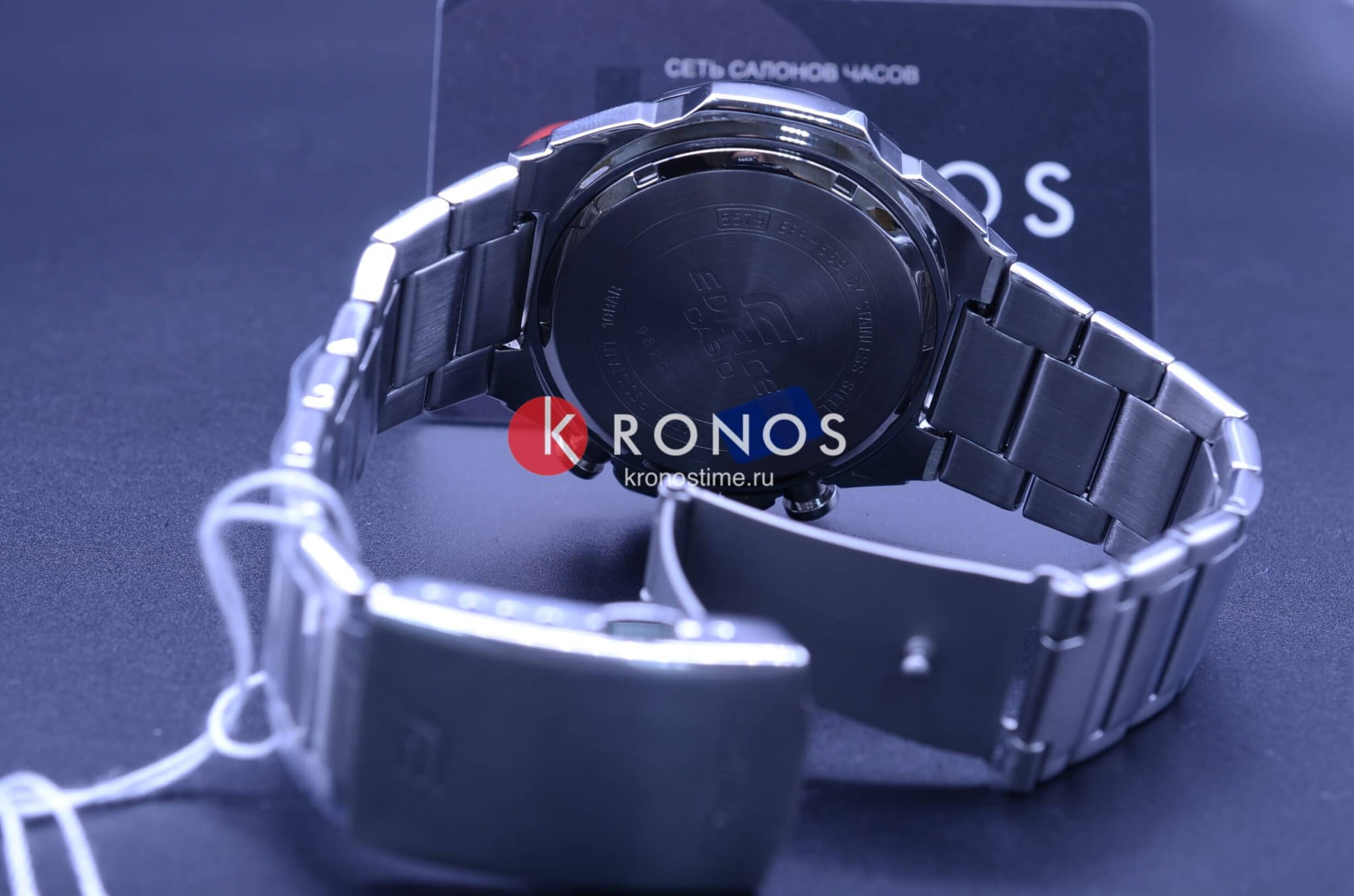 Casio EFR-569DB-1A мужские часы застежка крупным планом