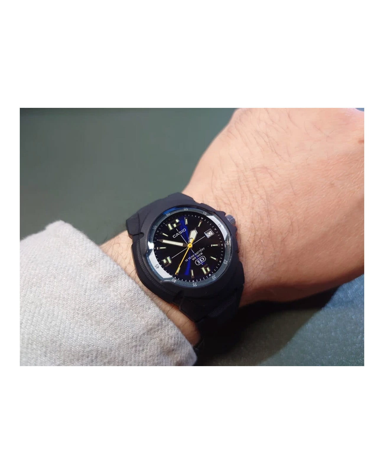 Casio Casio Collection MW-600F-2AVDF (MW-600F-2A) , наручные мужские часы фото под углом
