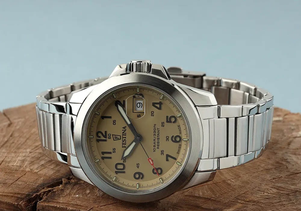 Festina Festina Swiss Made F20081/1,  испания мужские часы на браслете нержавеющая сталь боковой вид