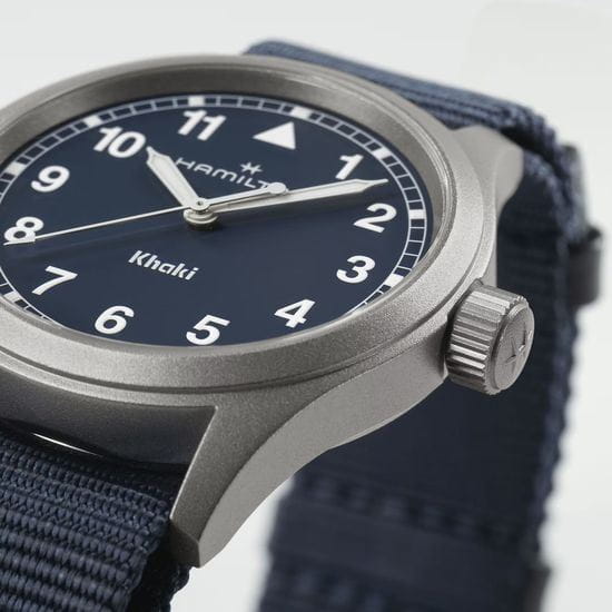 Hamilton Hamilton Khaki Field Quartz 38mm H69401940 кварцевые мужские часы часы крупный план синий циферблата