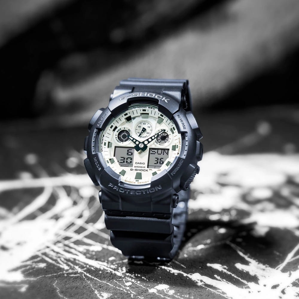 Casio Casio G-Shock GA-100WD-1A мужские часы белый циферблат на запястье