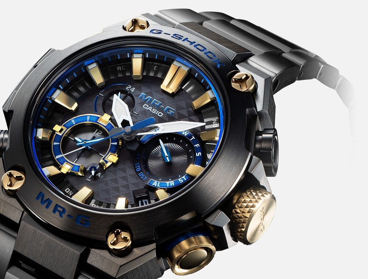 Casio Casio G-Shock MRG-B2000B-1ADR (MRG-B2000B-1A), g-shock япония мужские часы на браслете титановый боковой вид