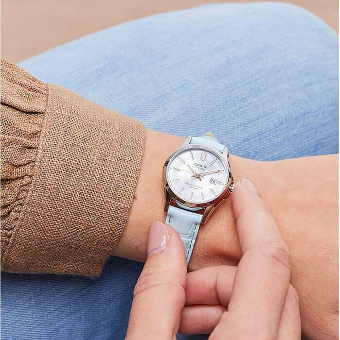 Casio Casio Collection LTS-100L-2A женские часы серебристый циферблат на запястье