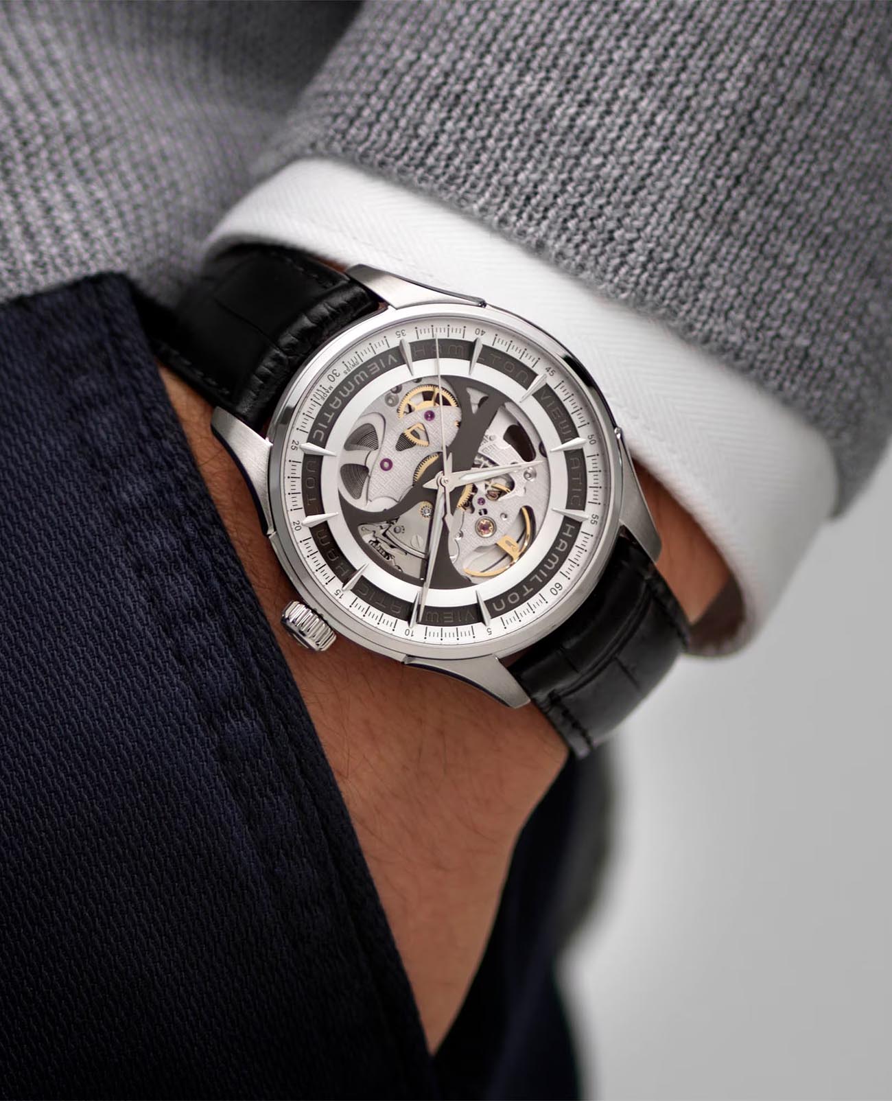 Hamilton H42555151 мужские часы застежка крупным планом