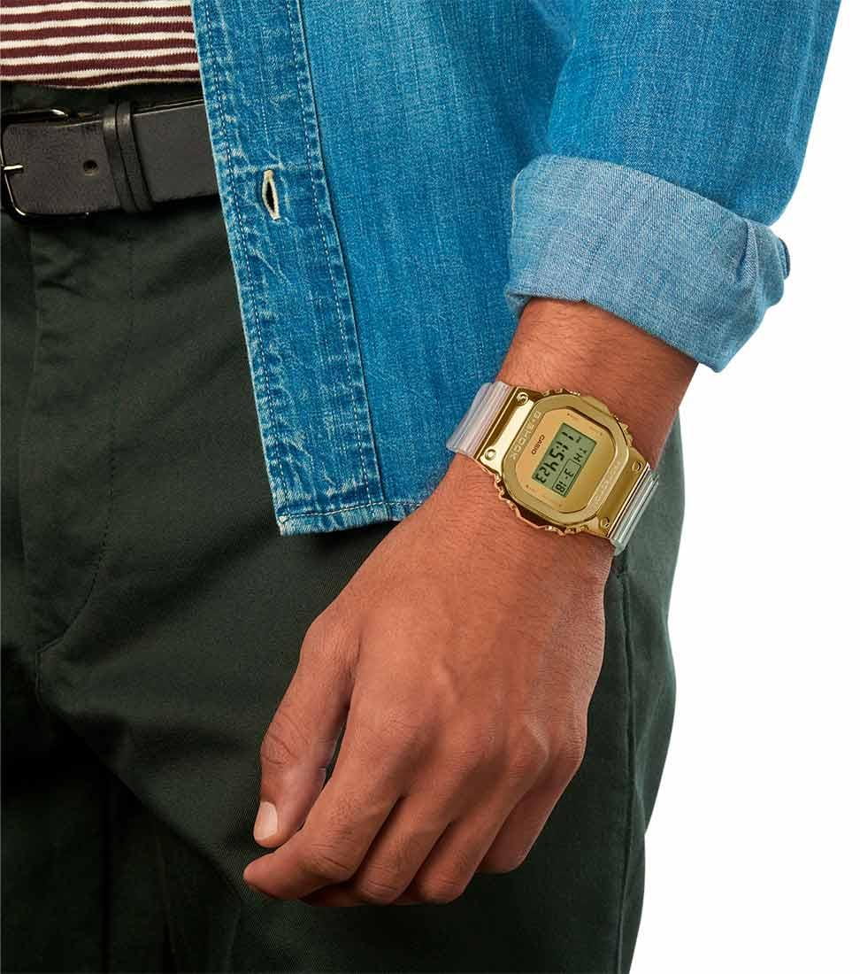 Casio Casio G-Shock GM-5600SG-9ER GM, наручные мужские часы фото под углом