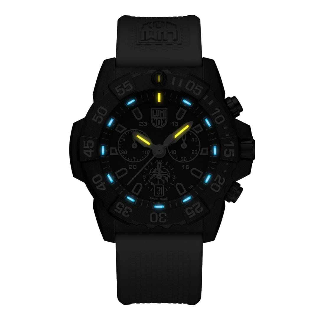 Luminox Luminox Navy SEAL Foundation Chronograph XS.3590.NSF.SET  — детали корпуса и резина