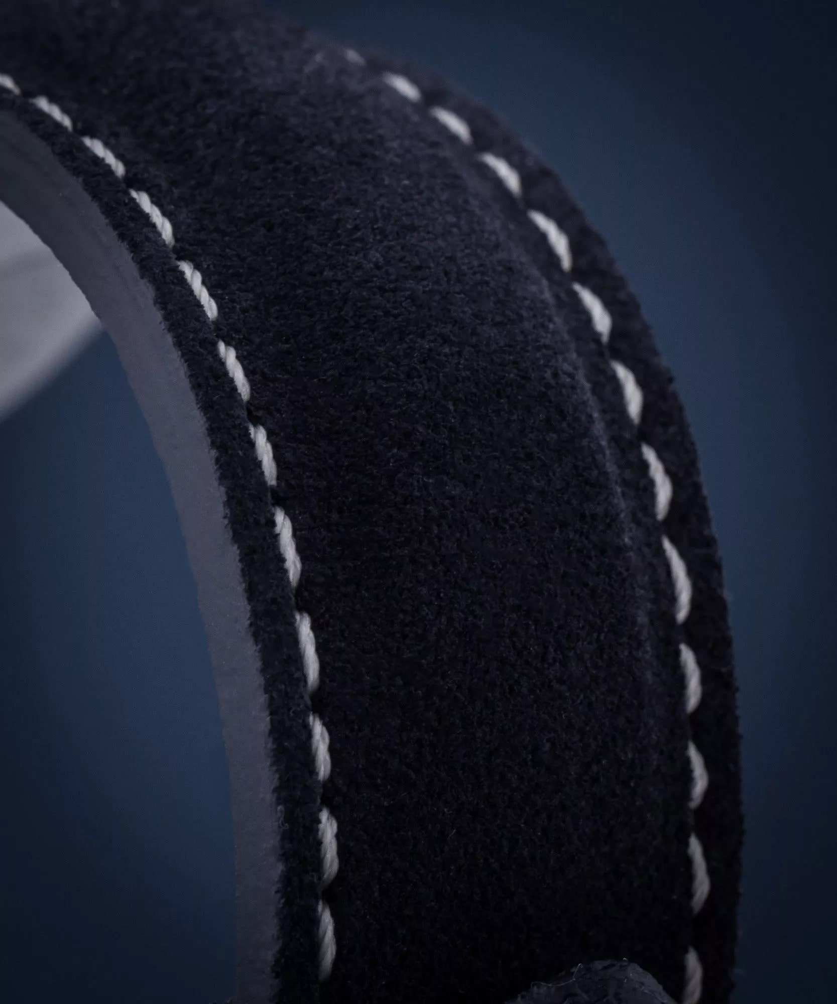 Zeppelin Zeppelin 100 Years Zeppelin 86704 германия наручные мужские часы заводная головка с логотипом Zeppelin