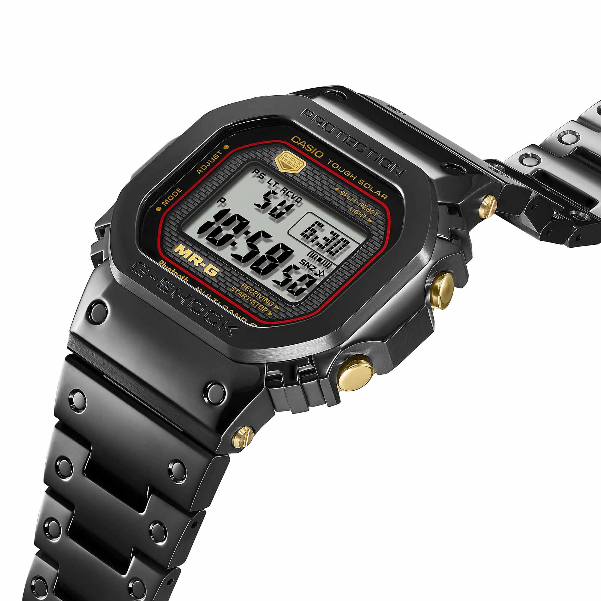 Casio Casio G-Shock MRG-B5000B-1DR (MRG-B5000B-1), g-shock япония мужские часы на браслете титановый боковой вид