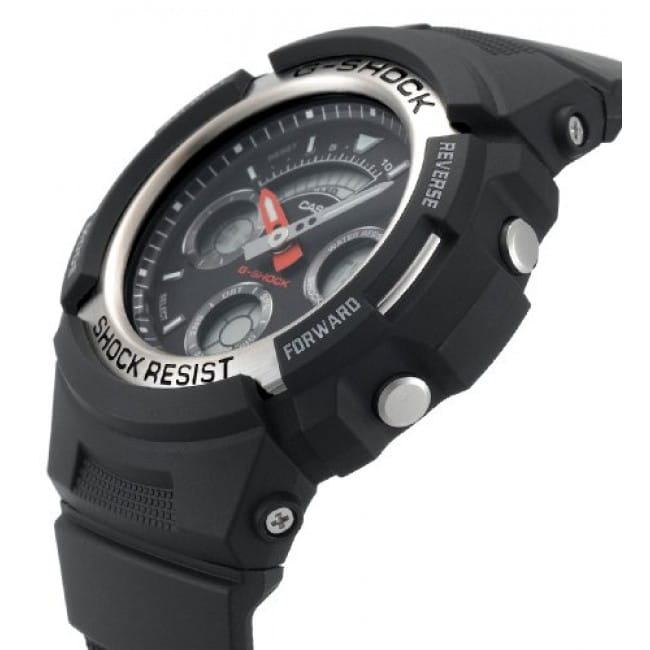 Casio AW-590-1A мужские часы застежка крупным планом