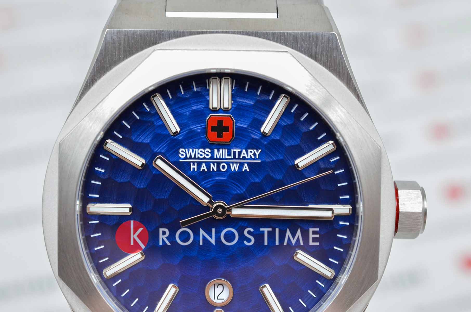 Swiss Military Hanowa Swiss Military Hanowa SMWGH2101905, roadrunner швейцария мужские часы на браслете нержавеющая сталь боковой вид