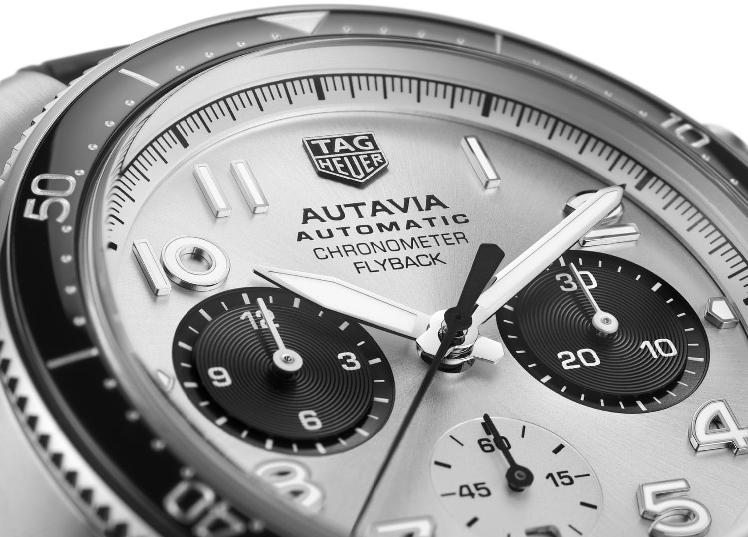 TAG Heuer TAG Heuer Autavia CBE511B.FC8279 , наручные мужские часы фото под углом