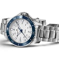 Hamilton H82231150 наручные мужские часы застежка крупным планом