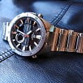 Casio ERA-110D-1A наручные мужские часы застежка крупным планом