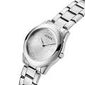 Guess GW0606L1
